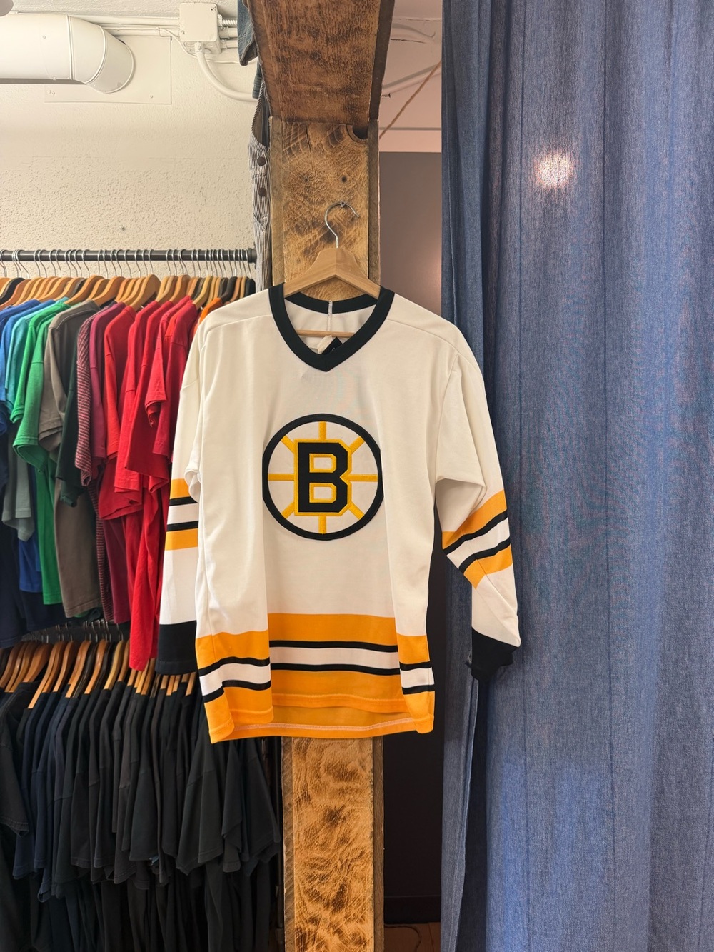 Vintage Boston Bruins White & Gold Hockey Jersey
